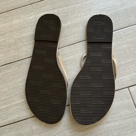 Rainbow Neutral Sand Women's Flip Flop Sandals - Size 10 - Picture 4 of 5